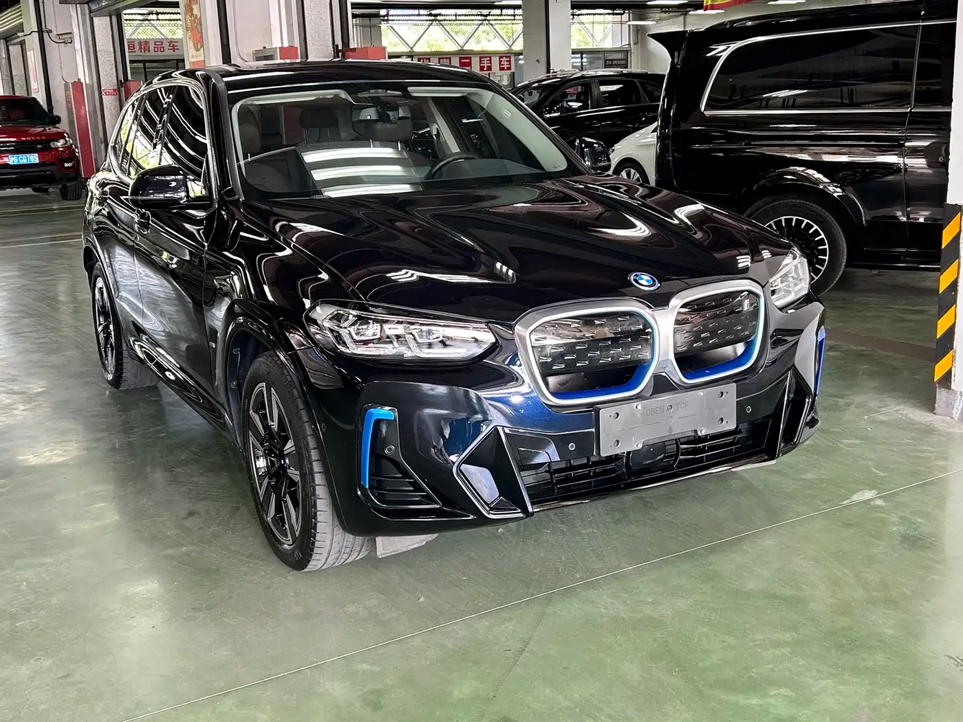 BMW iX3 2022 Facelift Leading Model фото 2