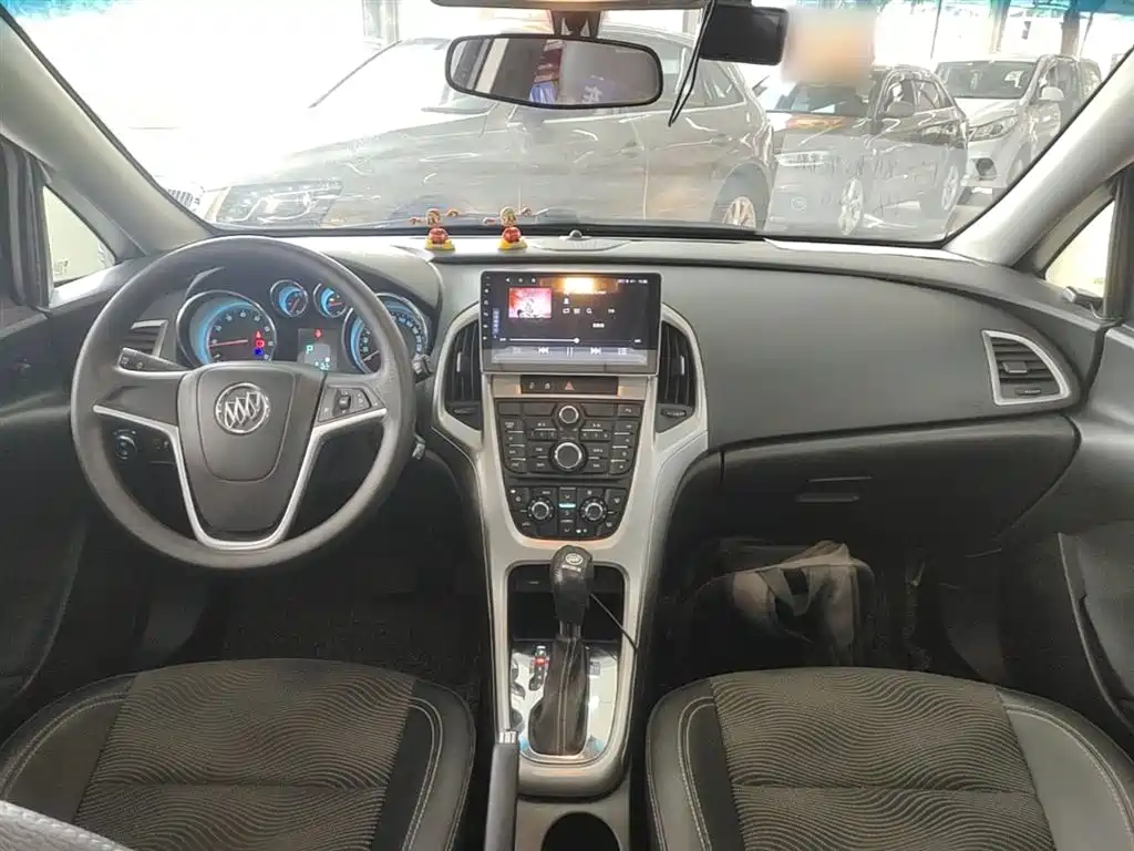 Buick Excelle 2014 XT 1.6L Automatic Fashion фото 10