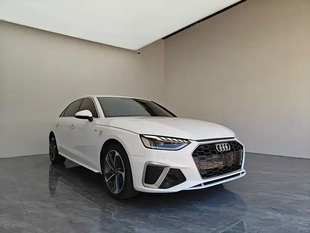 Audi A4L 2022 40 TFSI Fashion Dynamic — фото 3