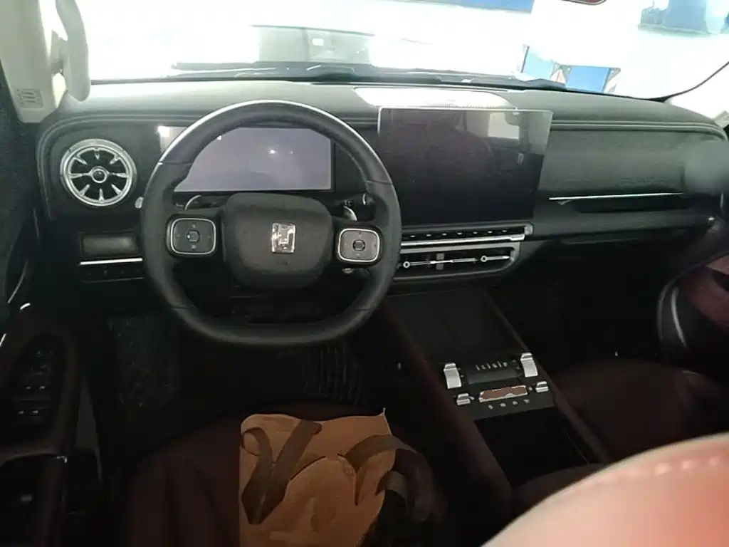 Tank 300 2026 2025 2.0T Challenger