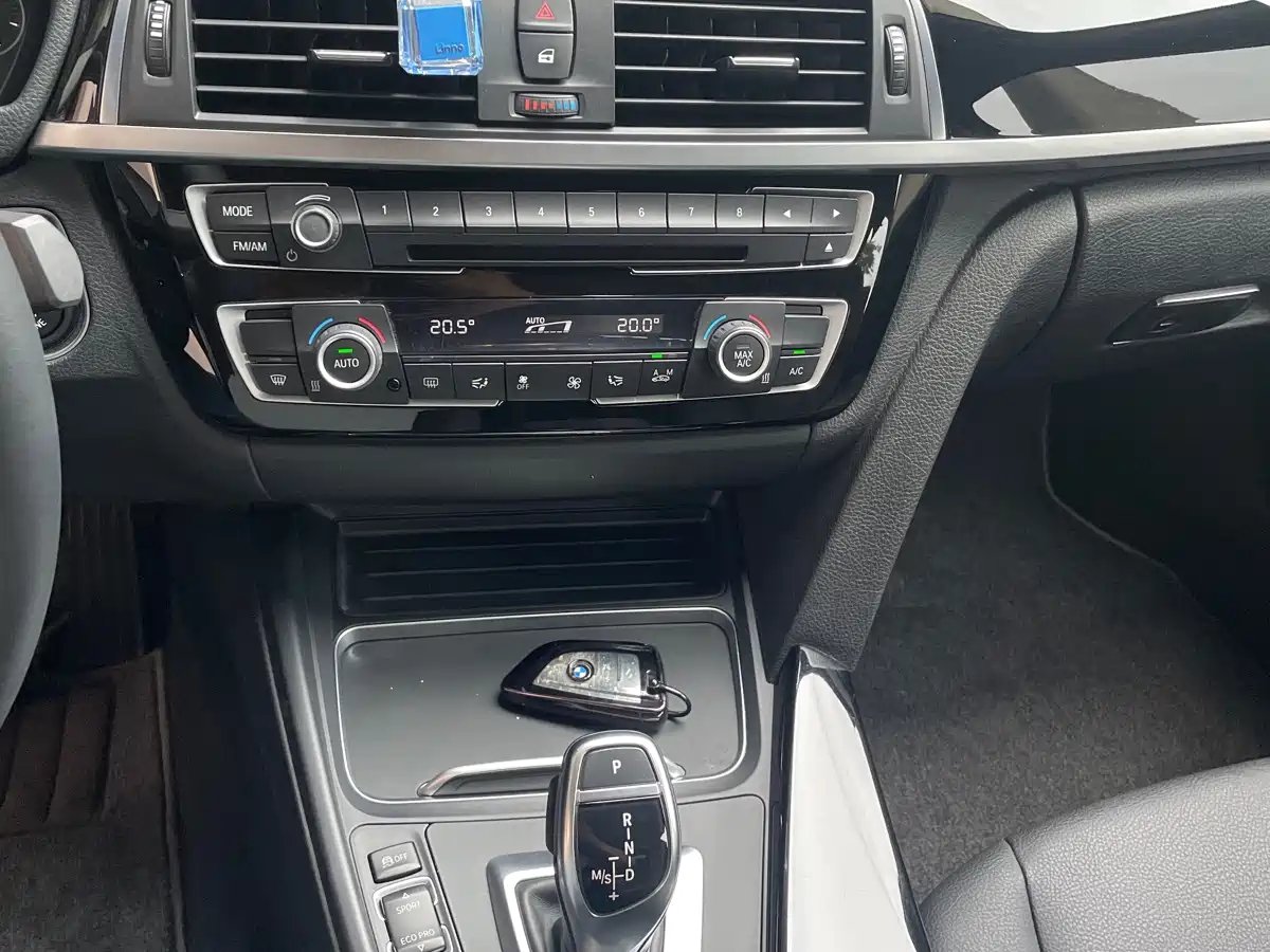 BMW 3 Series 2018 320Li Leading M Sport Package фото 5