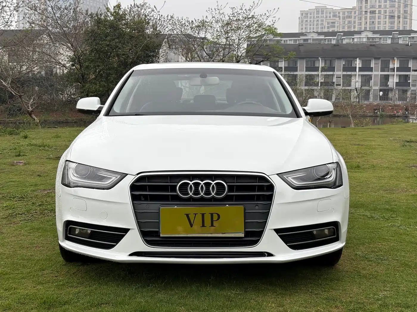 Audi A4L 2015 35 TFSI Auto Standard фото 2