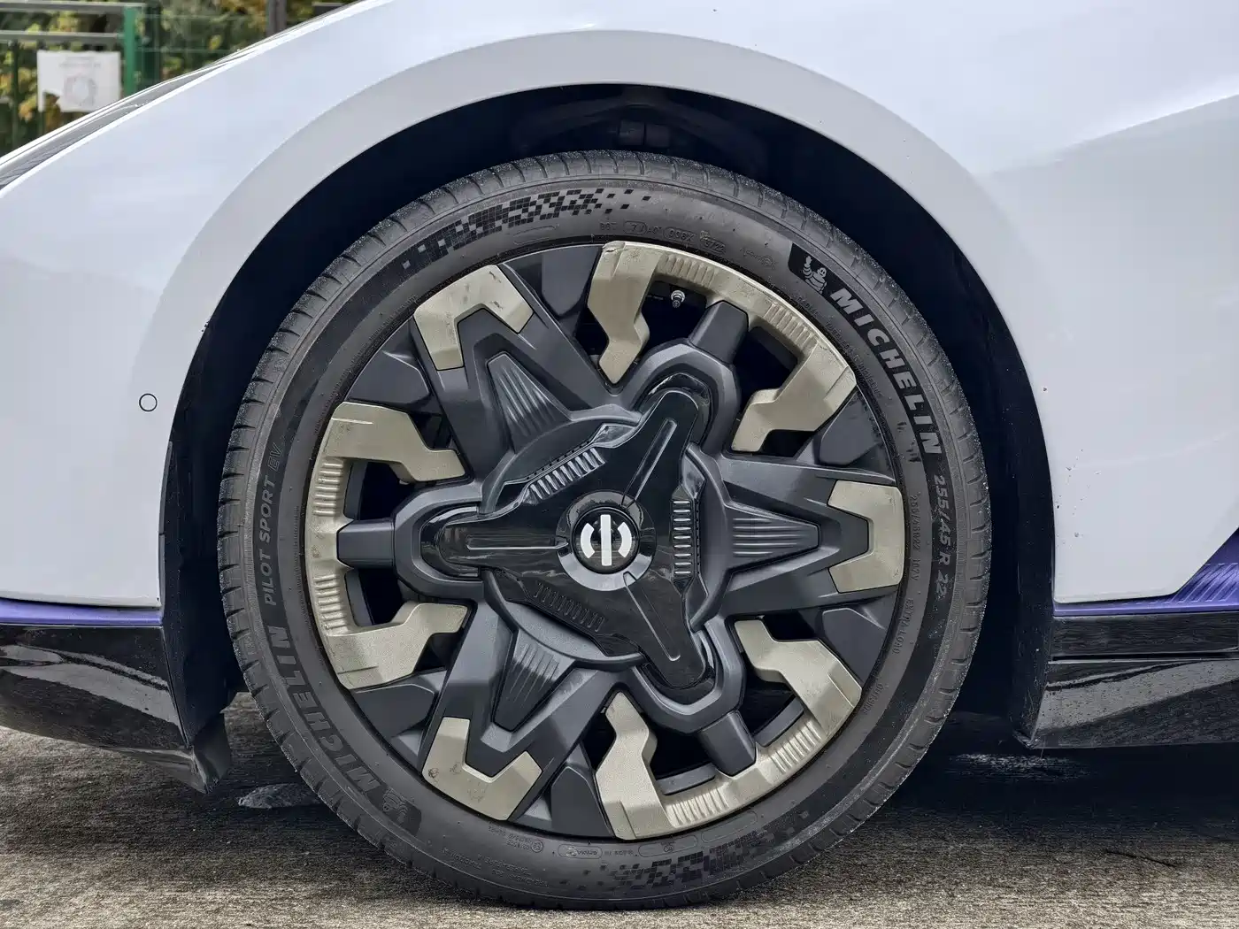 HiPhi Z 2023 5-Seater фото 10