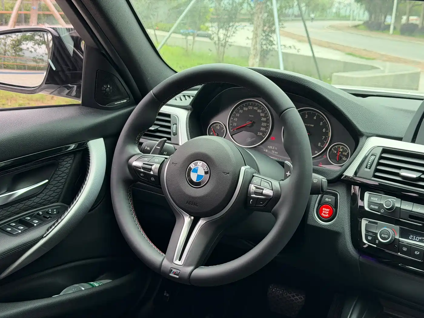 BMW 3 Series 2017 320i M Sport фото 7