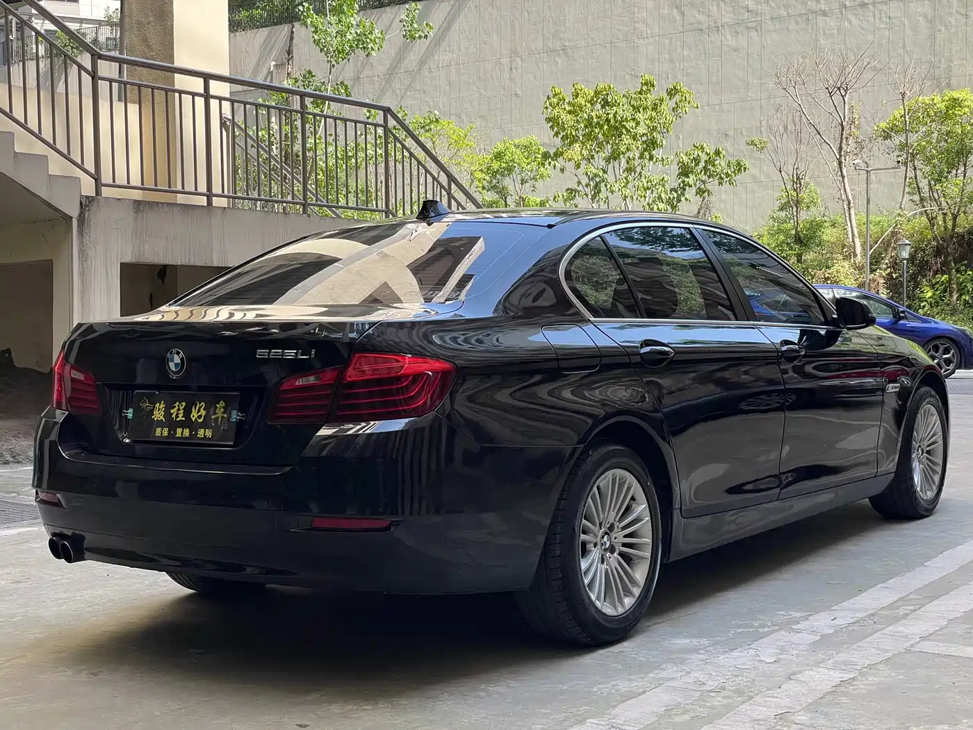 BMW 5 Series 2014 525Li Leading фото 7