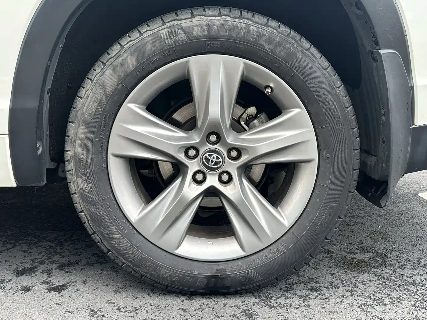 Toyota Highlander 2015 2.0T FWD Luxury Edition 7-seater фото 8