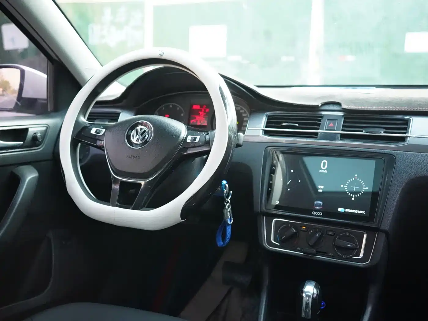 Volkswagen Santana 2018 1.5L Automatic Comfort Edition фото 21