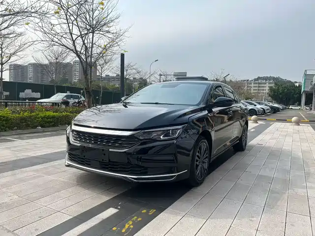 Dongfeng Aeolus Yixuan MAX 2021 1.5T Trendy Dad Edition