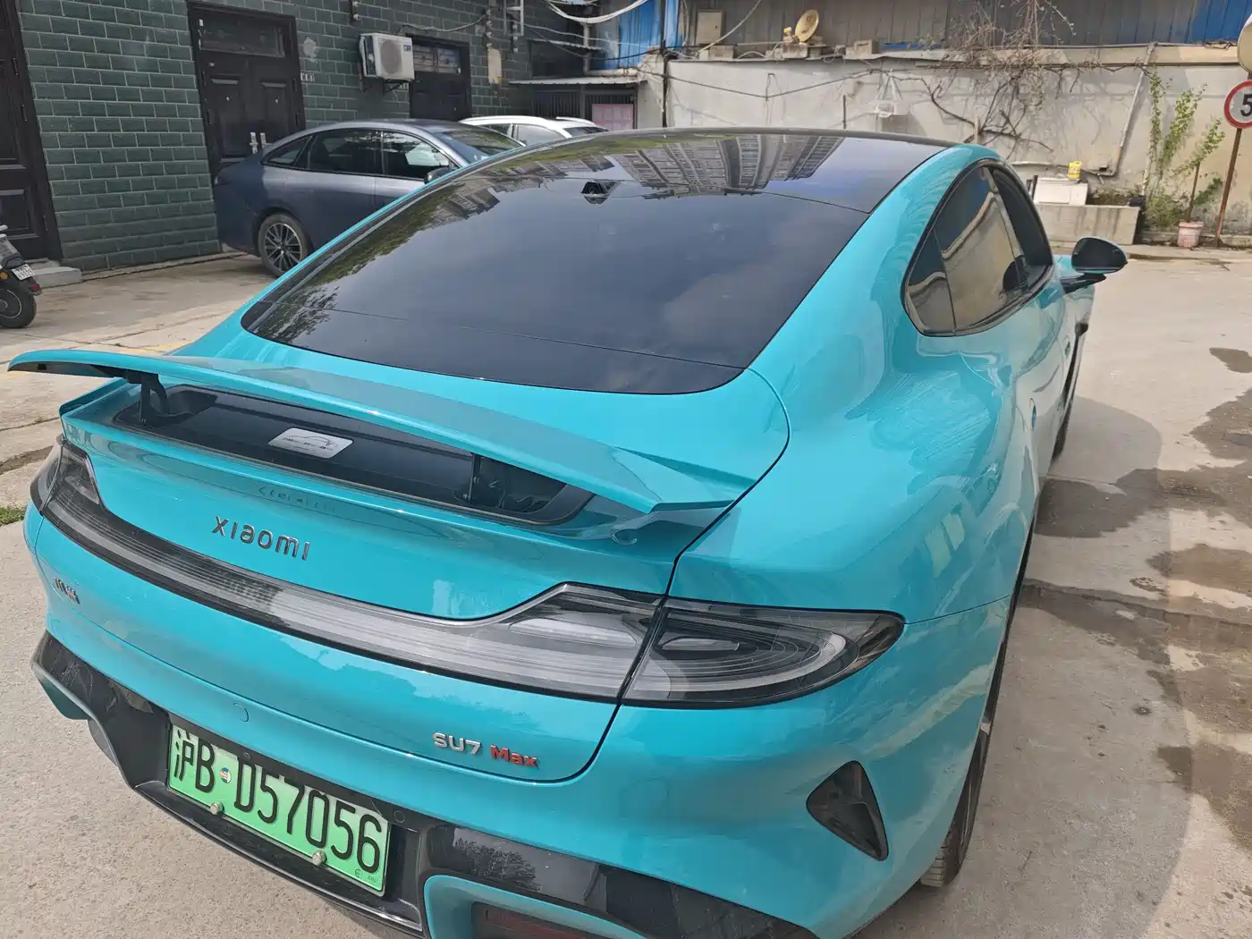 XIAOMI CAR XIAOMI SU7