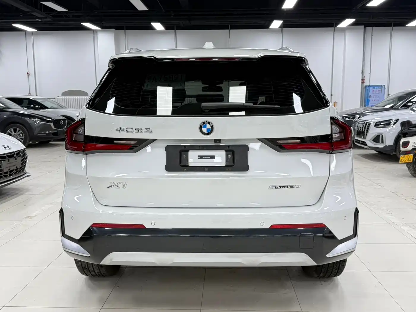 BMW X1 2023 sDrive20Li X Design Package фото 6