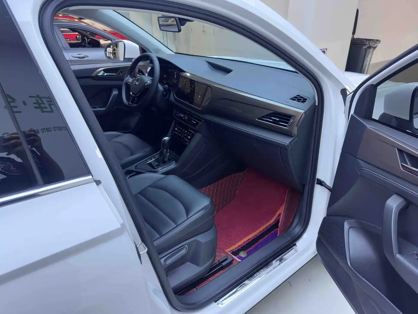 Volkswagen Tharu 2022 280TSI FWD Luxury Edition фото 19