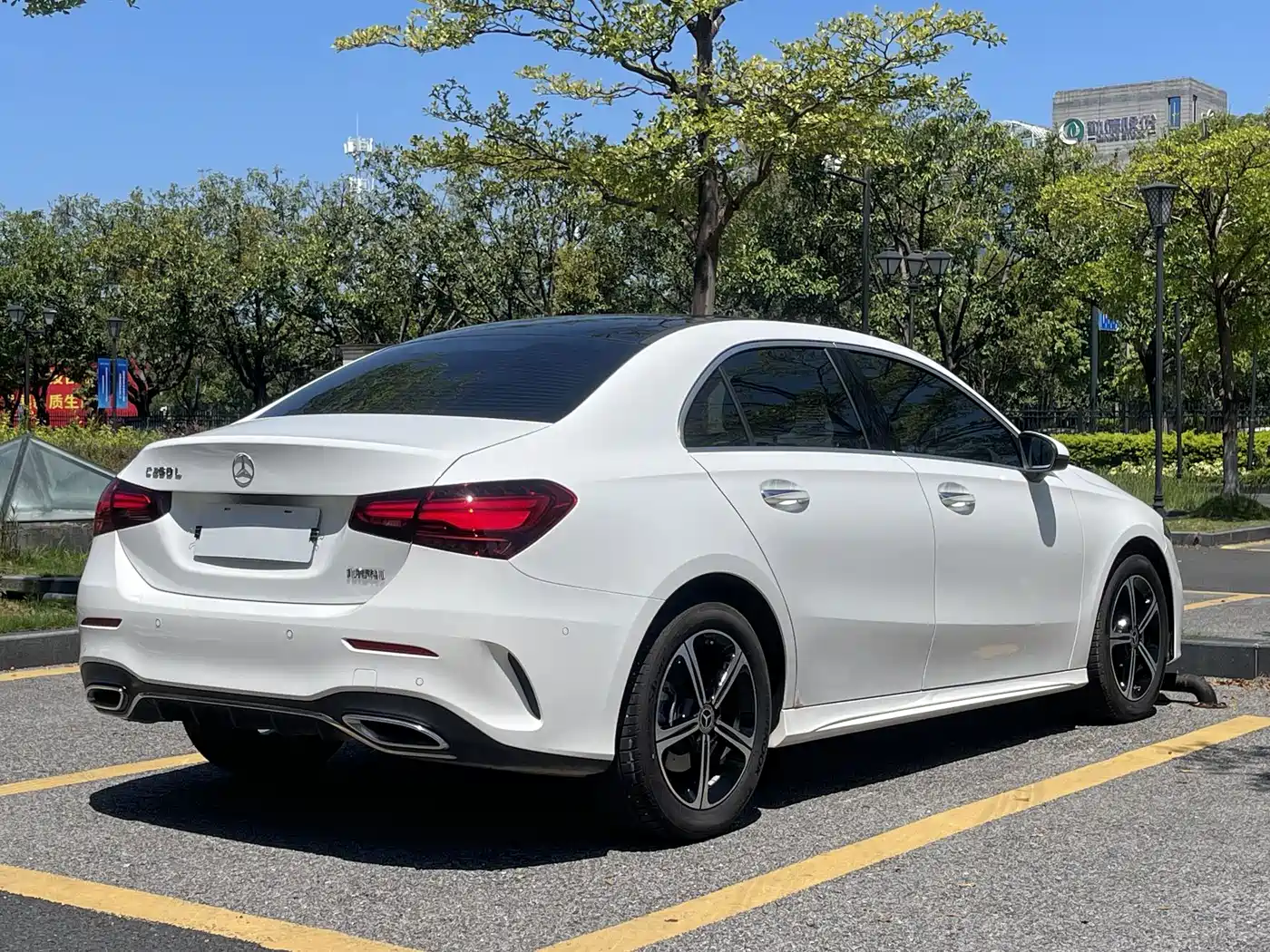 Mercedes-Benz A-Class 2026 2025 A 200 L Fashion Edition