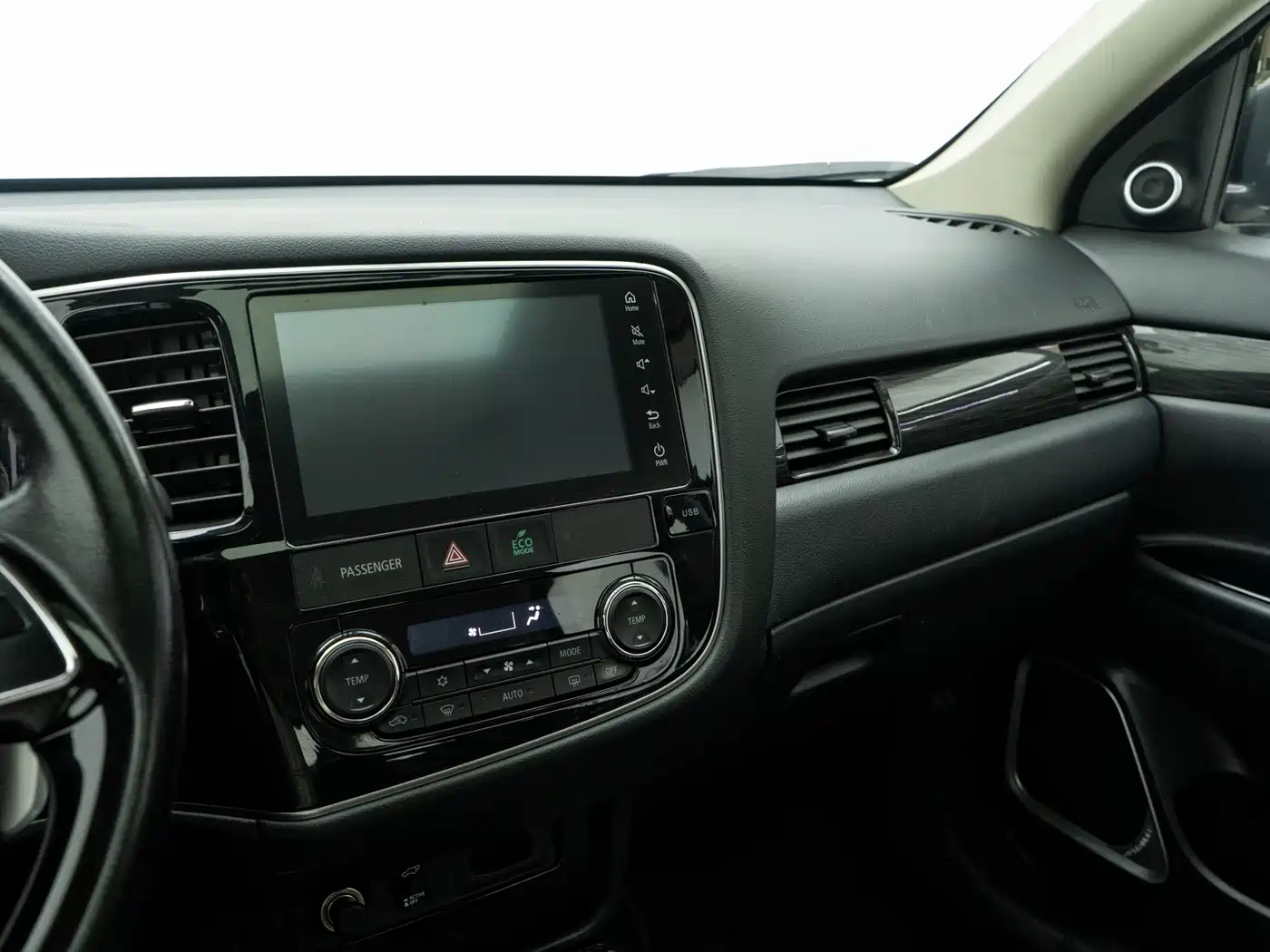 Mitsubishi Outlander 2019 2.4L 4WD Deluxe Edition 7-Seater China VI фото 10