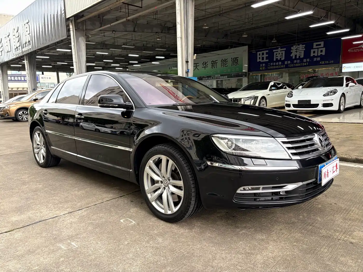Volkswagen Phaeton 2012 2012 4.2L Luxury Custom