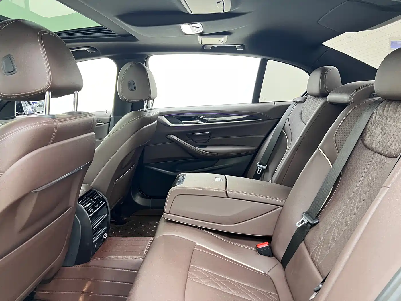 BMW 5 Series 2022 525Li M Sport Package фото 22