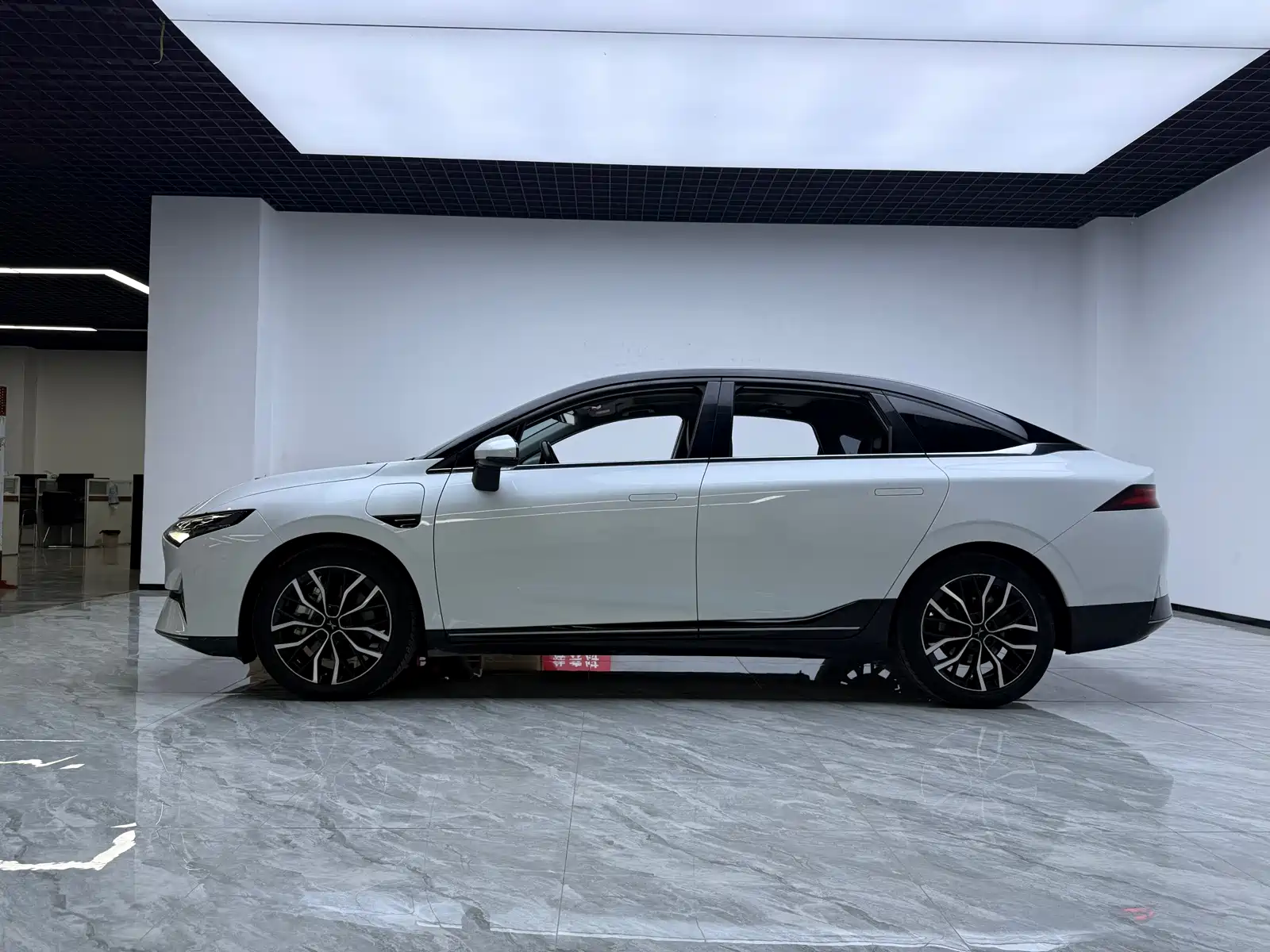 Фото 8 - XPeng P5