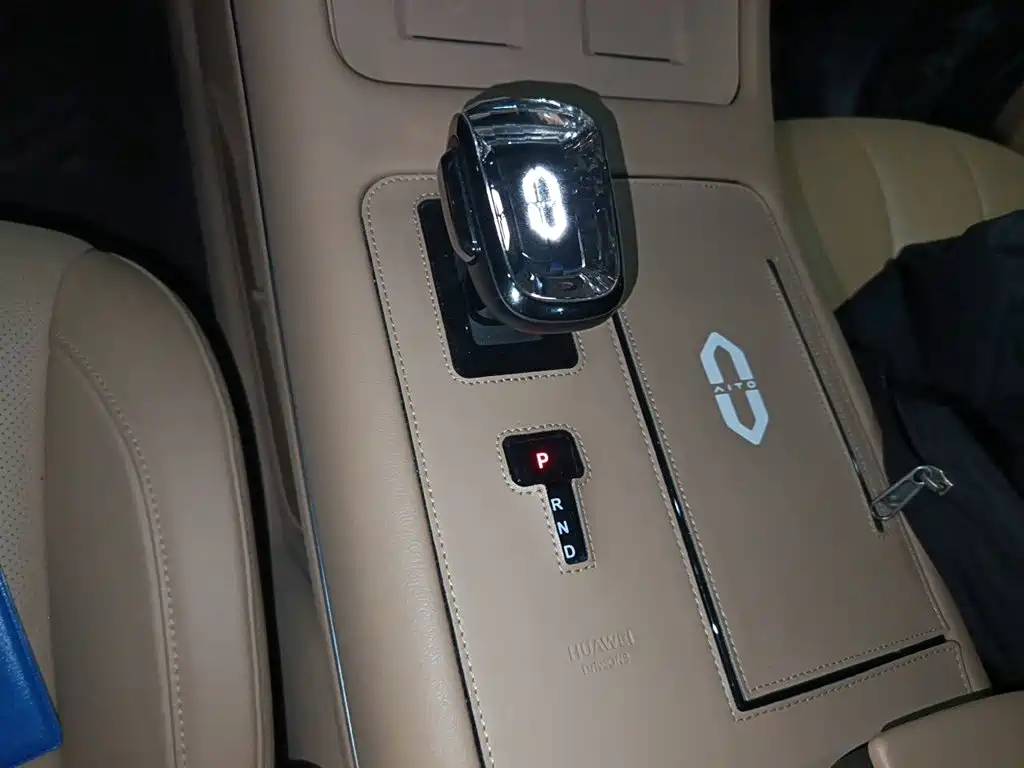 Aito M7 2022 2022 1.5T RWD Comfort Edition