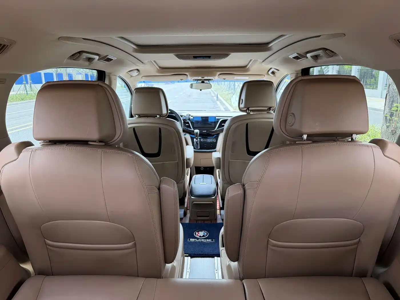 Фото 17 - Buick GL8
