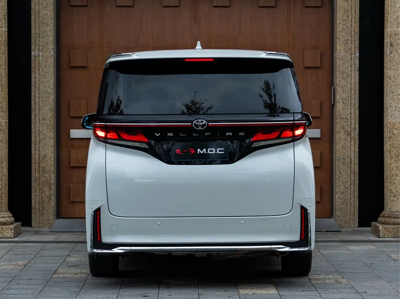 Toyota Vellfire 2024 Crown Hybrid 2.5L Executive Premium Edition фото 5