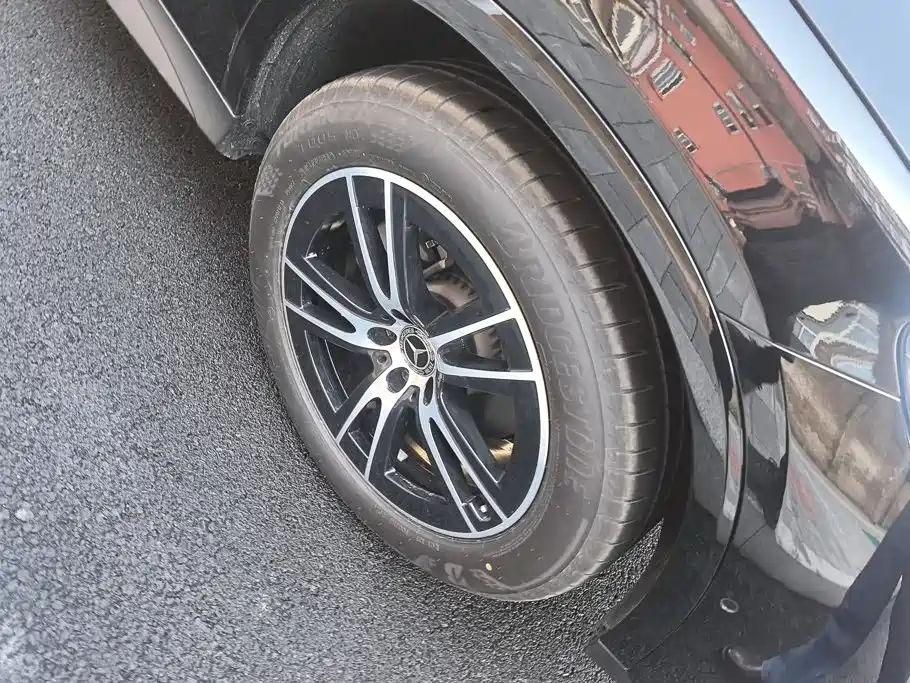 Фото 6 - Mercedes-Benz GLC