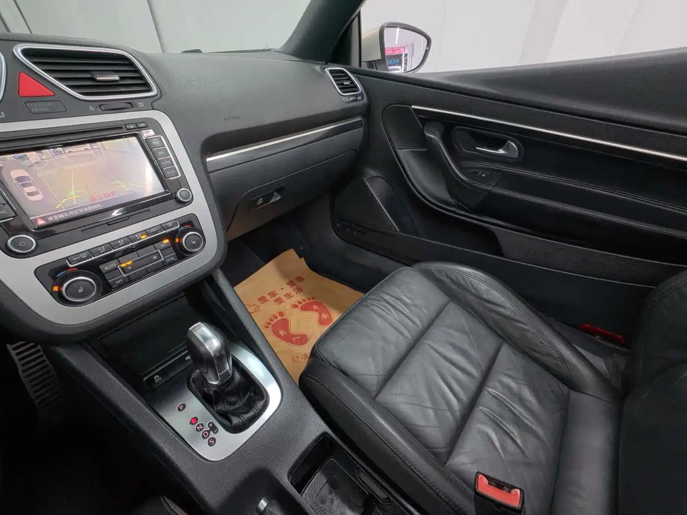 Volkswagen Eos 2011 Model 2.0TSI фото 10