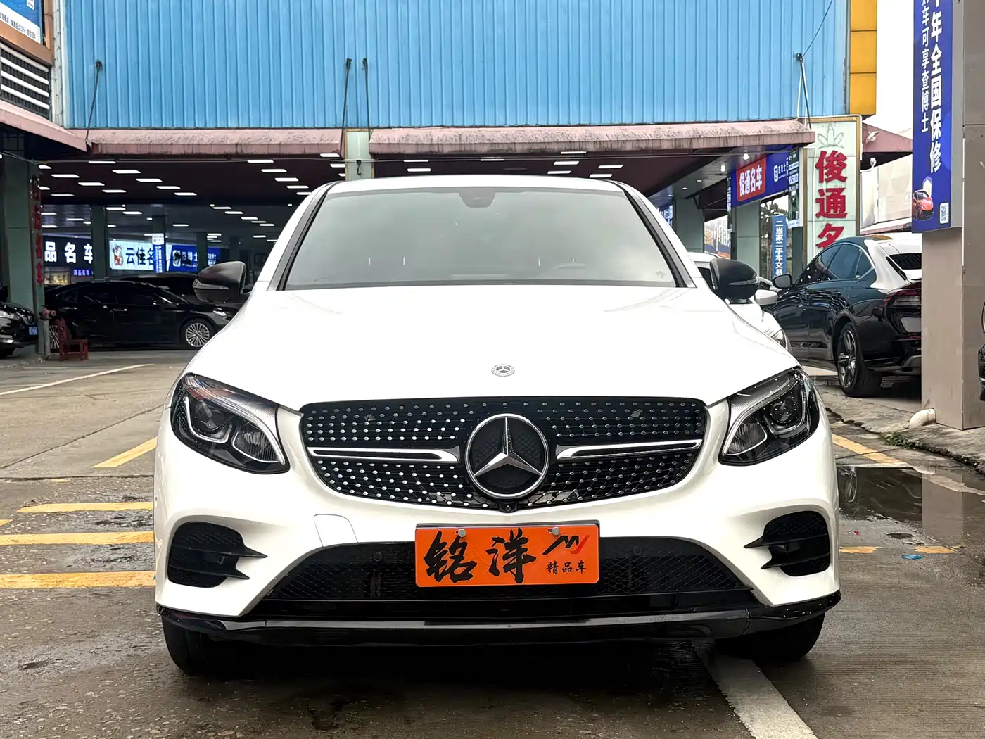 Mercedes-Benz GLC Coupe 2019 GLC 200 4MATIC Coupe SUV фото 2