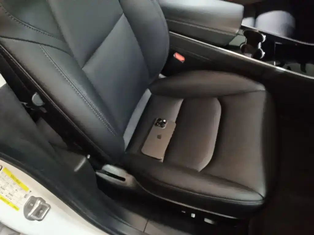 Photo 25 - Tesla Model 3 (Import)