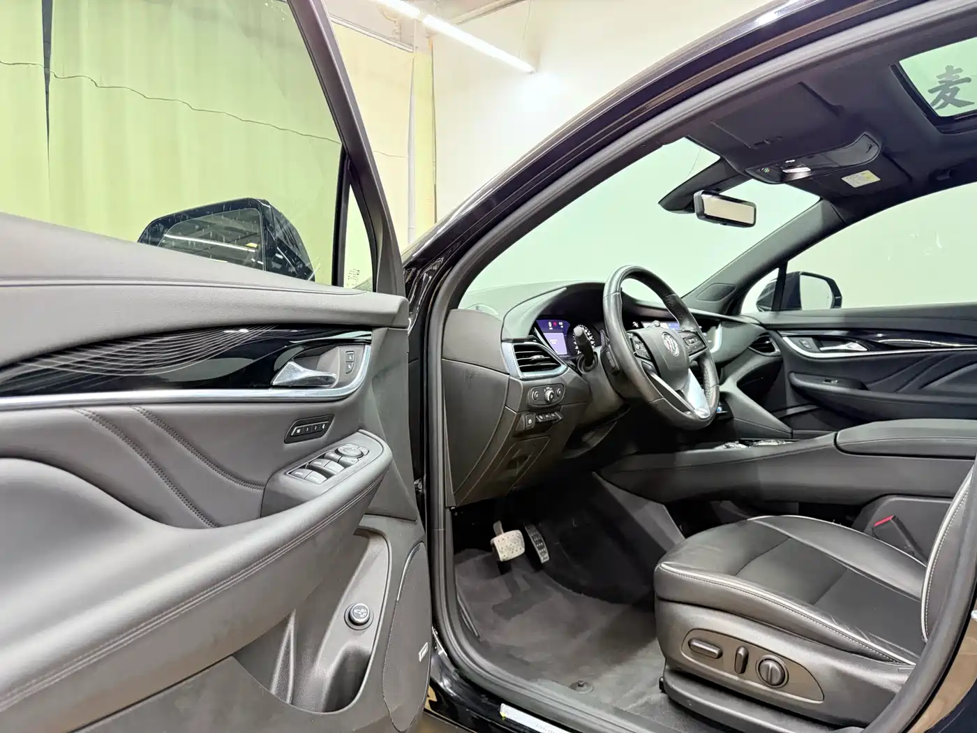 Buick Enclave 2022 652T AWD Premium Flagship 6-Seater фото 30