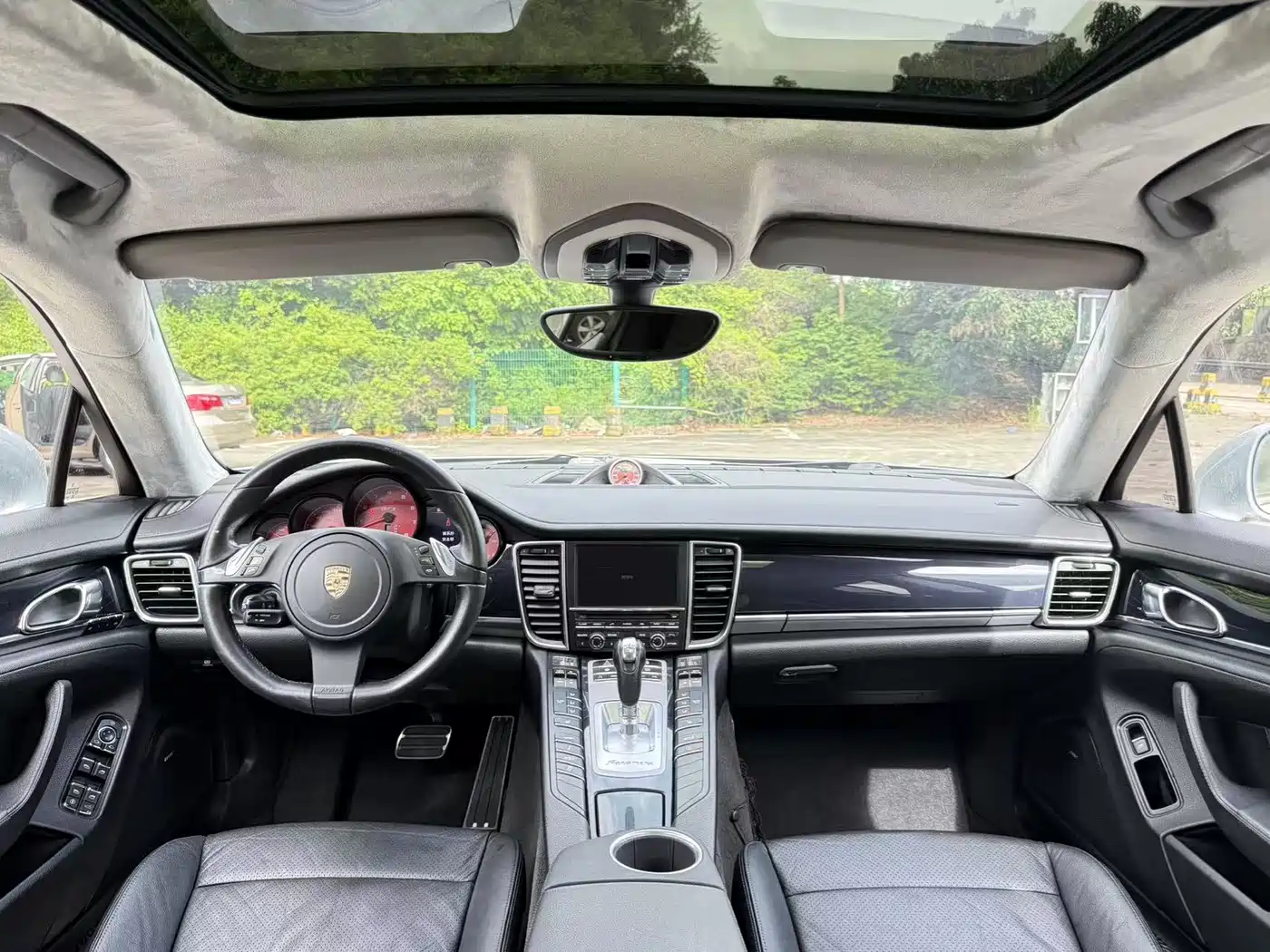 Porsche Panamera 2010 Panamera 4 3.6L фото 7