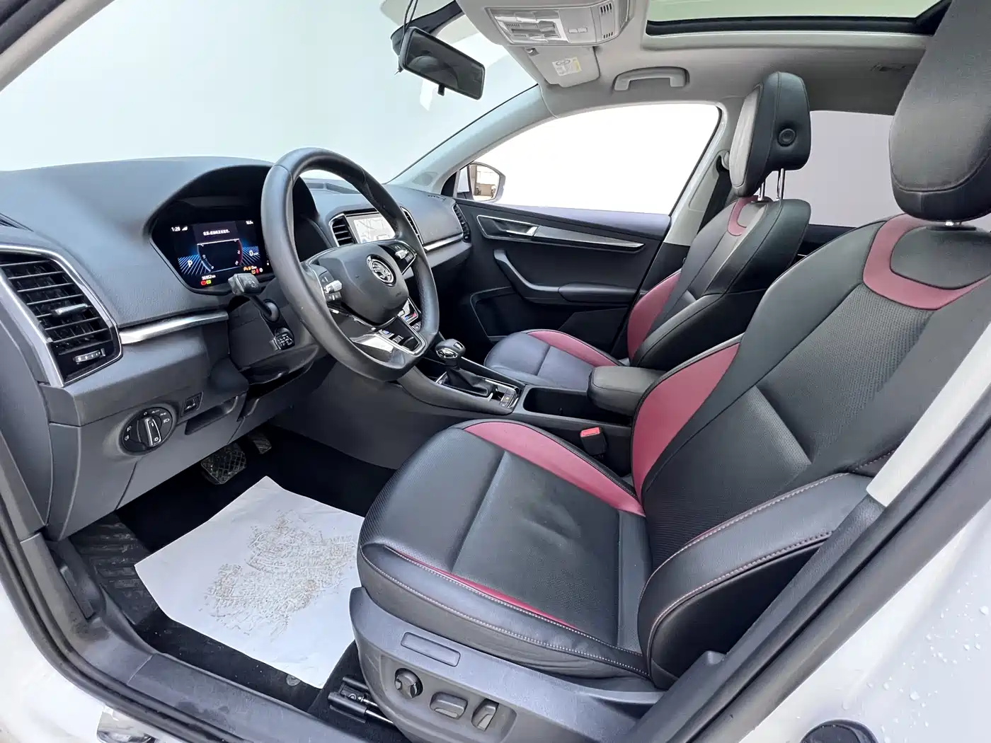 Škoda Karoq 2023 TSI280 Luxury Edition фото 15