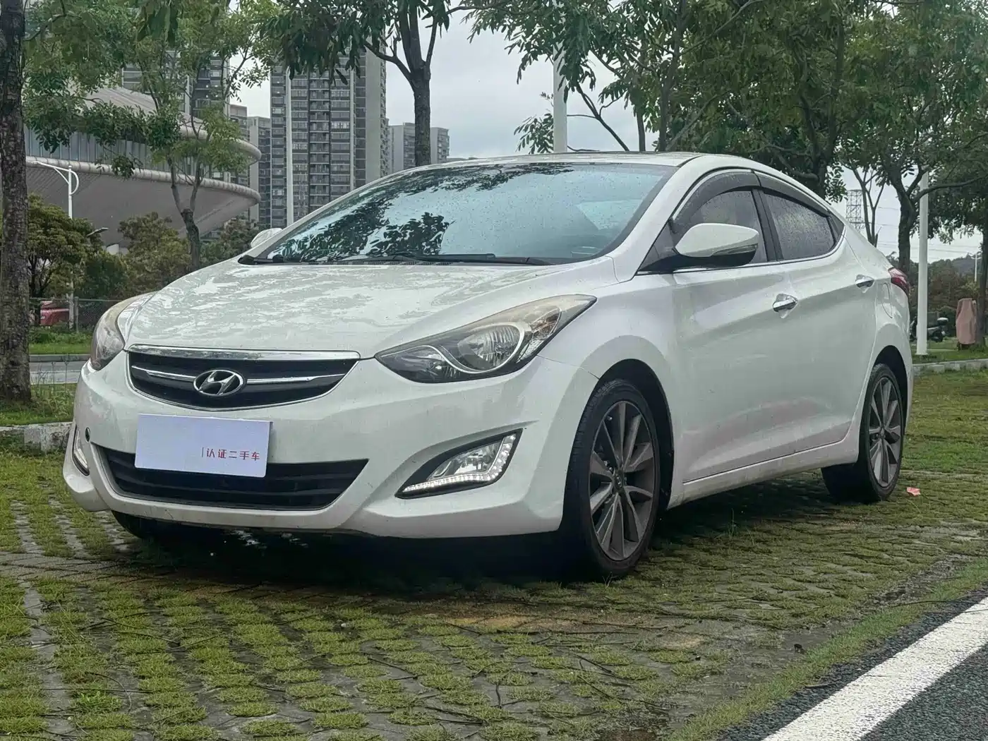 Hyundai Langdong 2015 1.6L Auto Premium фото 2