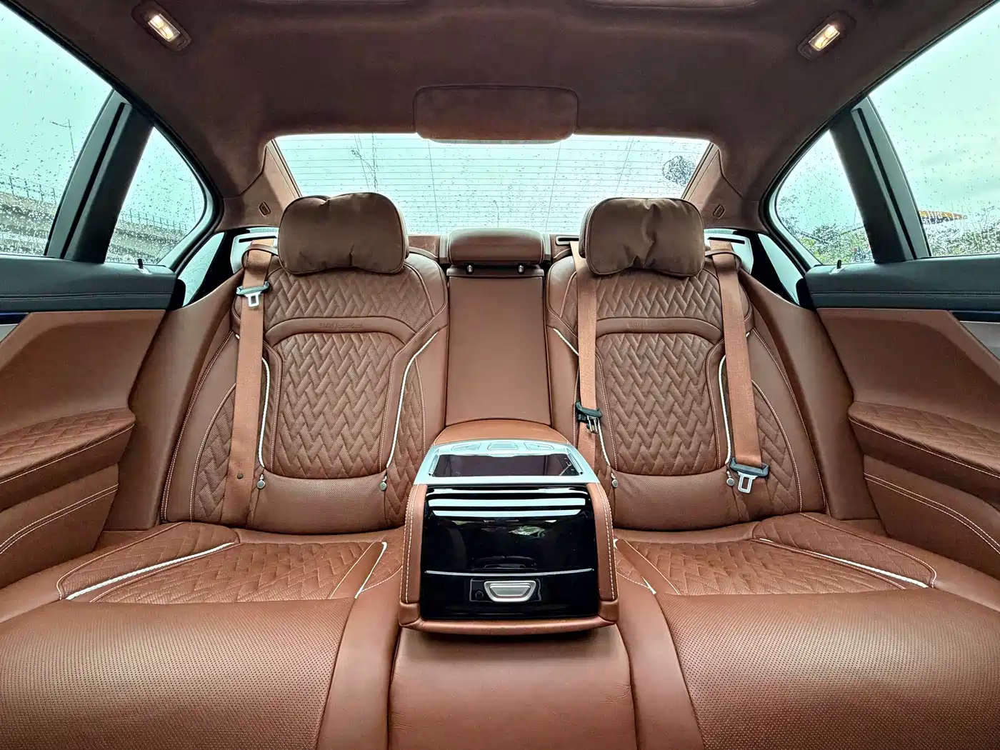 BMW 7 Series 2021 Model 740Li xDrive Executive M Sport Package фото 11