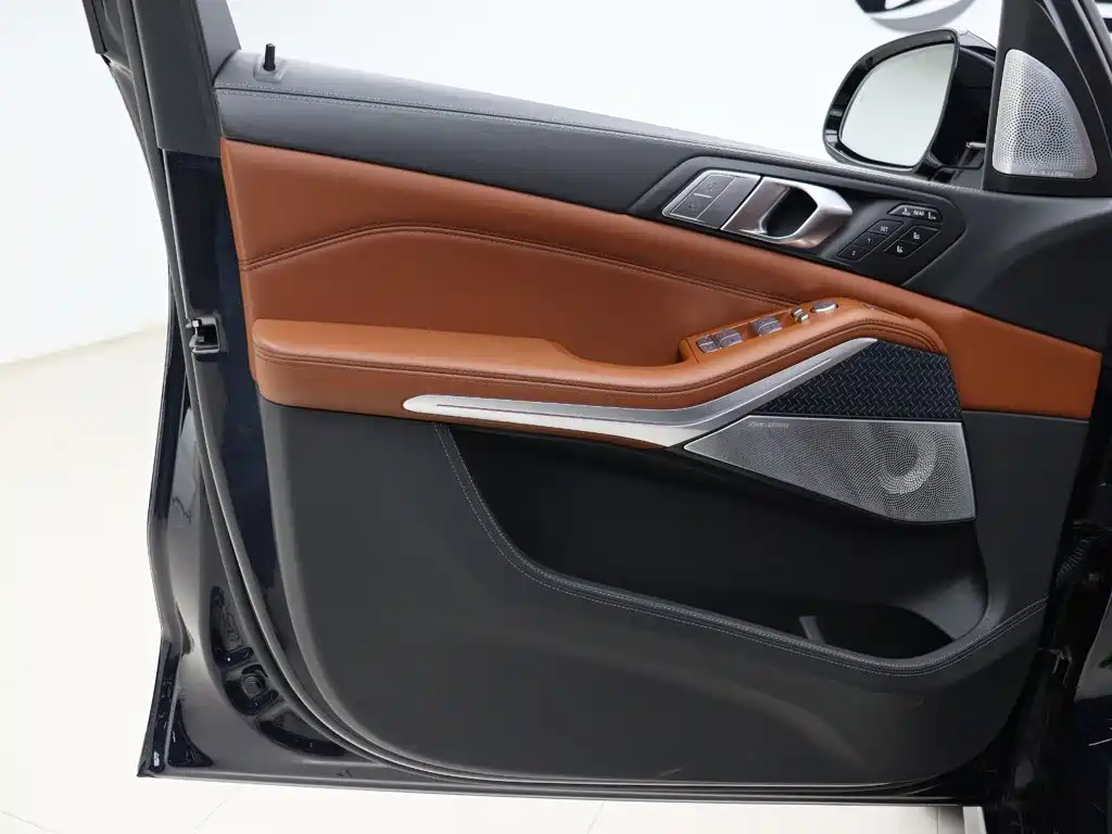 Photo 6 - BMW X7