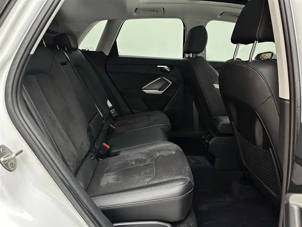Audi Q3 2023 35 TFSI Fashion Dynamic (1.4T) фото 23