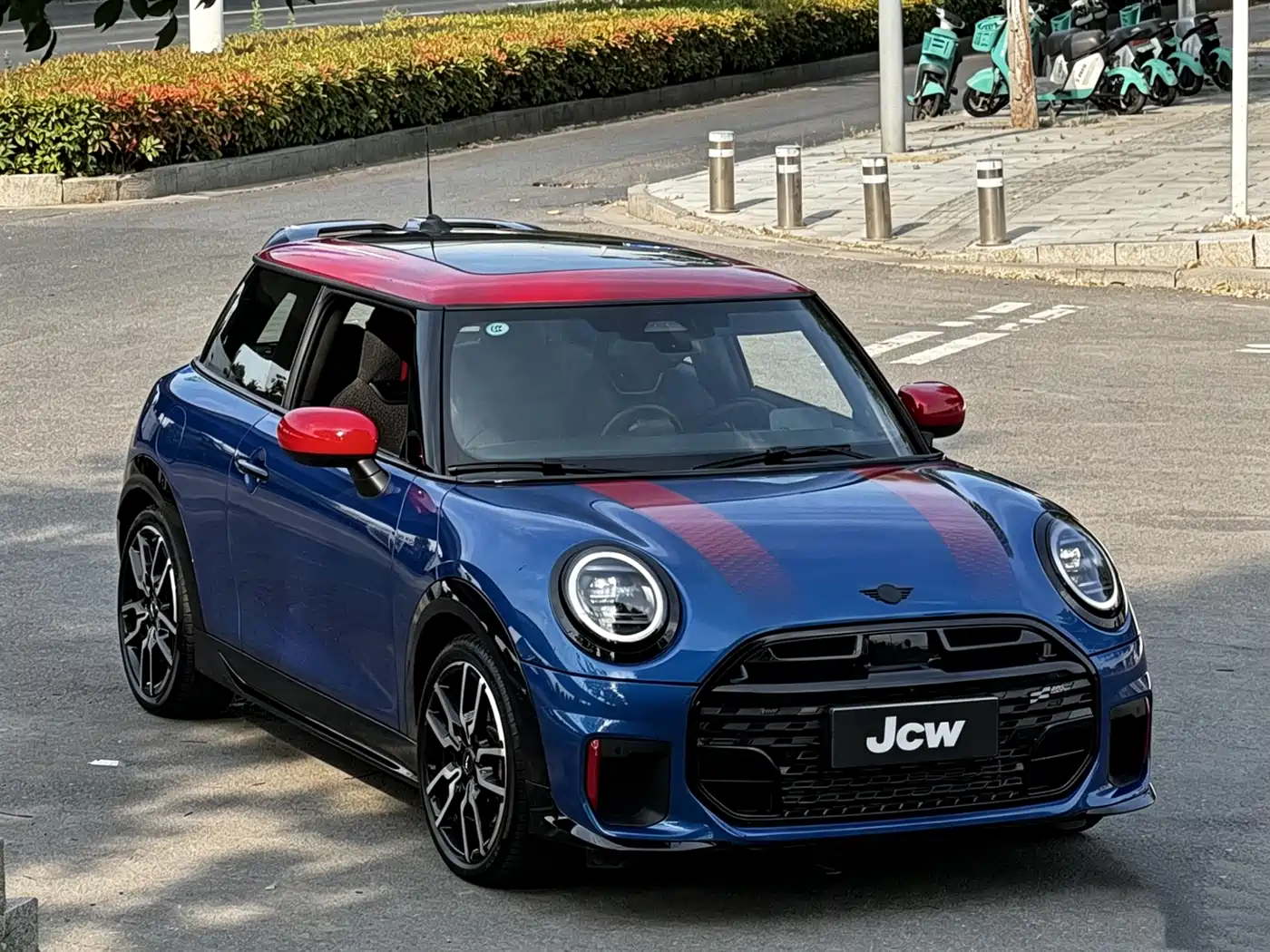 MINI JCW 2025 JOHN COOPER WORKS фото 2