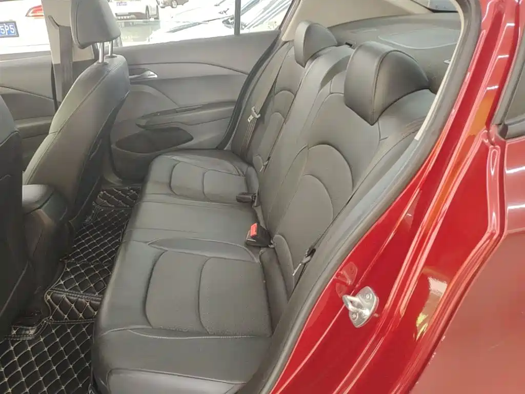 Chevrolet Cavalier 2019 320 Automatic Joy Edition фото 17