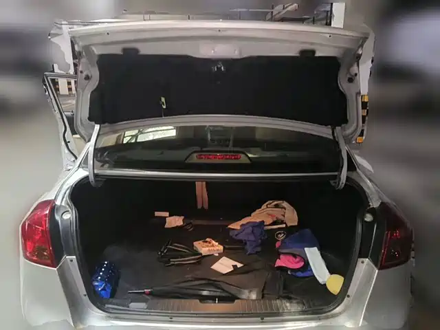 Buick Excelle 2013 1.5L Automatic Classic — фото 5