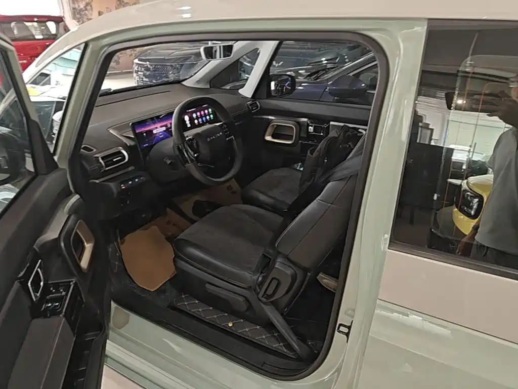 Baojun KiWi EV 2023 2023 Smart Luxury Edition LFP