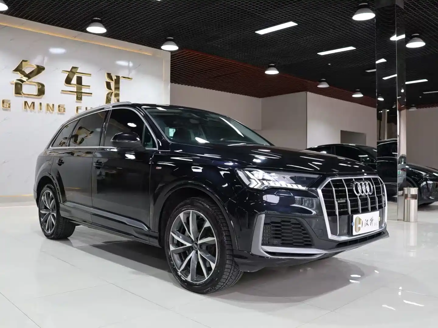 Фото 3 - Audi Q7