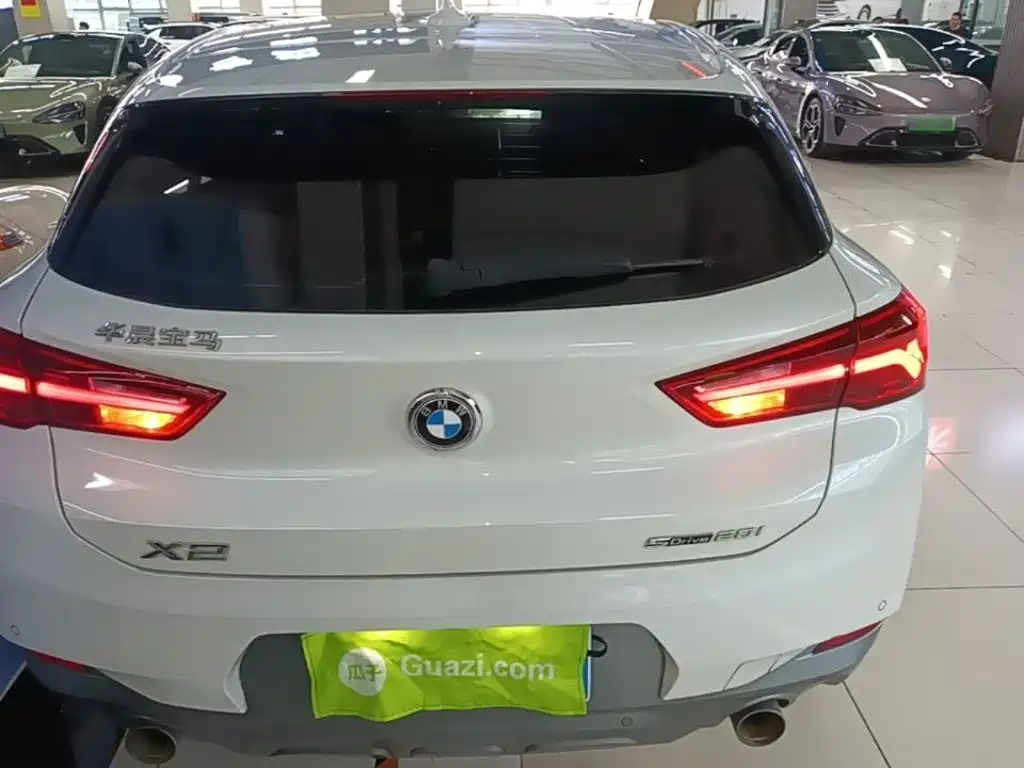 Photo 6 - BMW X2
