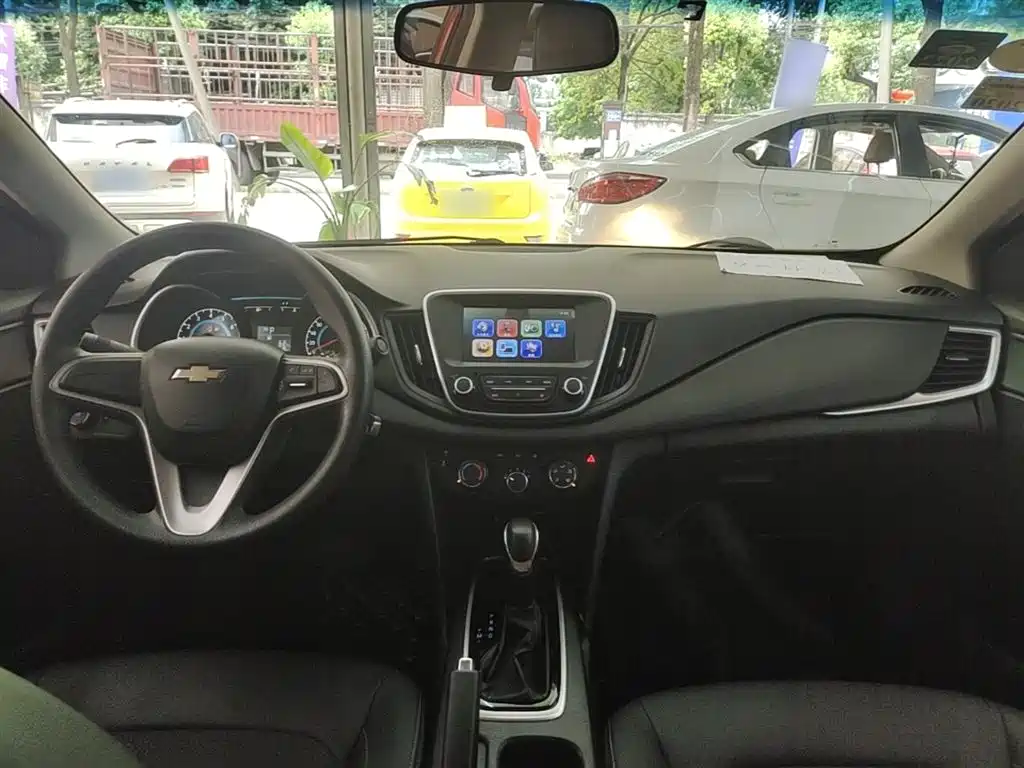Chevrolet Cavalier 2019 320 Automatic Joy Edition фото 10