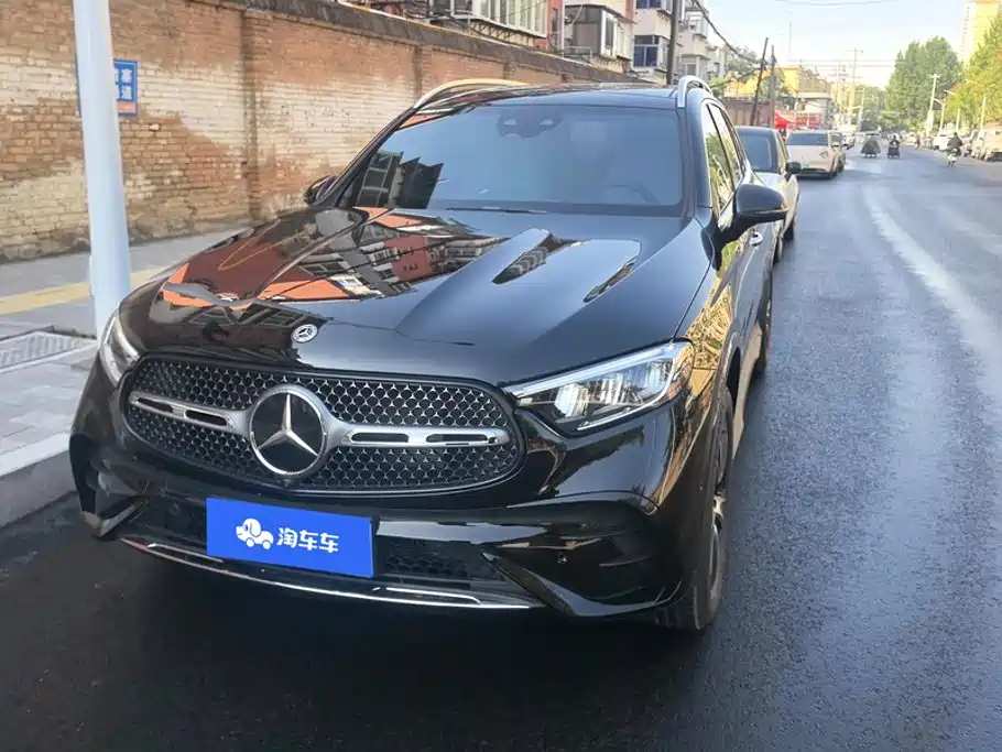 2026 Mercedes-Benz GLC