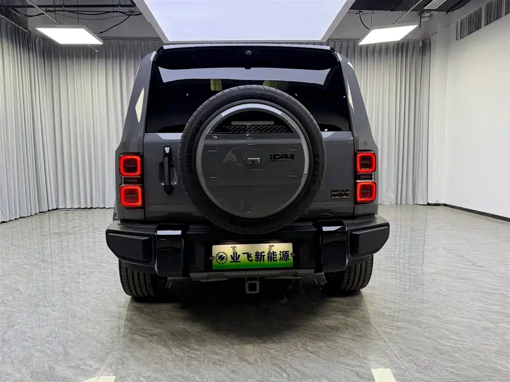 iCAR V27 2026 2026 200KM AWD Falcon 500