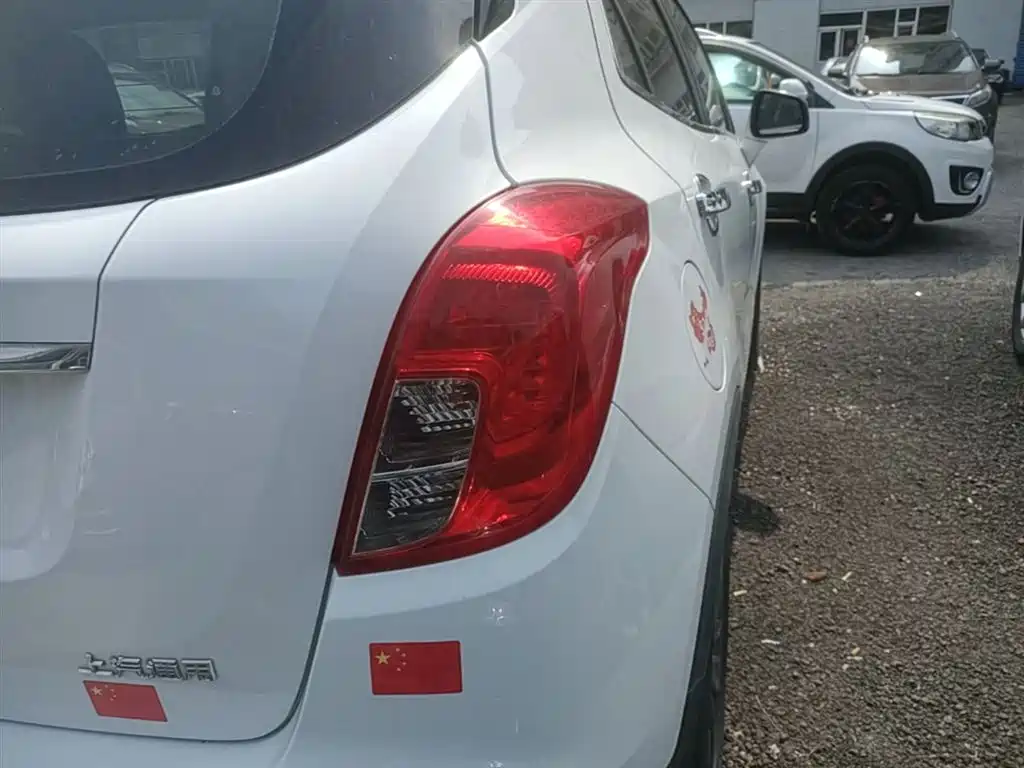 Buick Encore 2018 18T Automatic 2WD Urban Leading фото 8