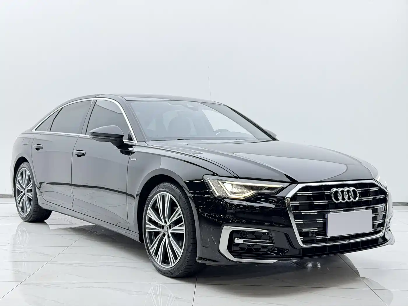 Audi A6L 2024 40 TFSI Luxury Dynamic фото 3