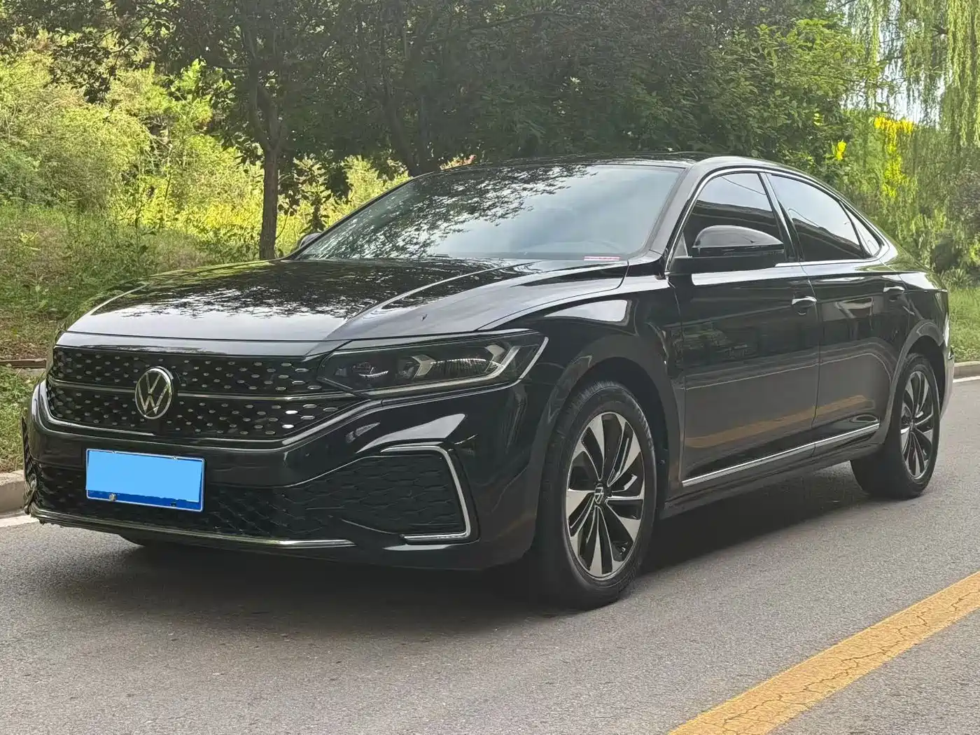 Volkswagen Passat 2022 330TSI Starlight Elite Edition