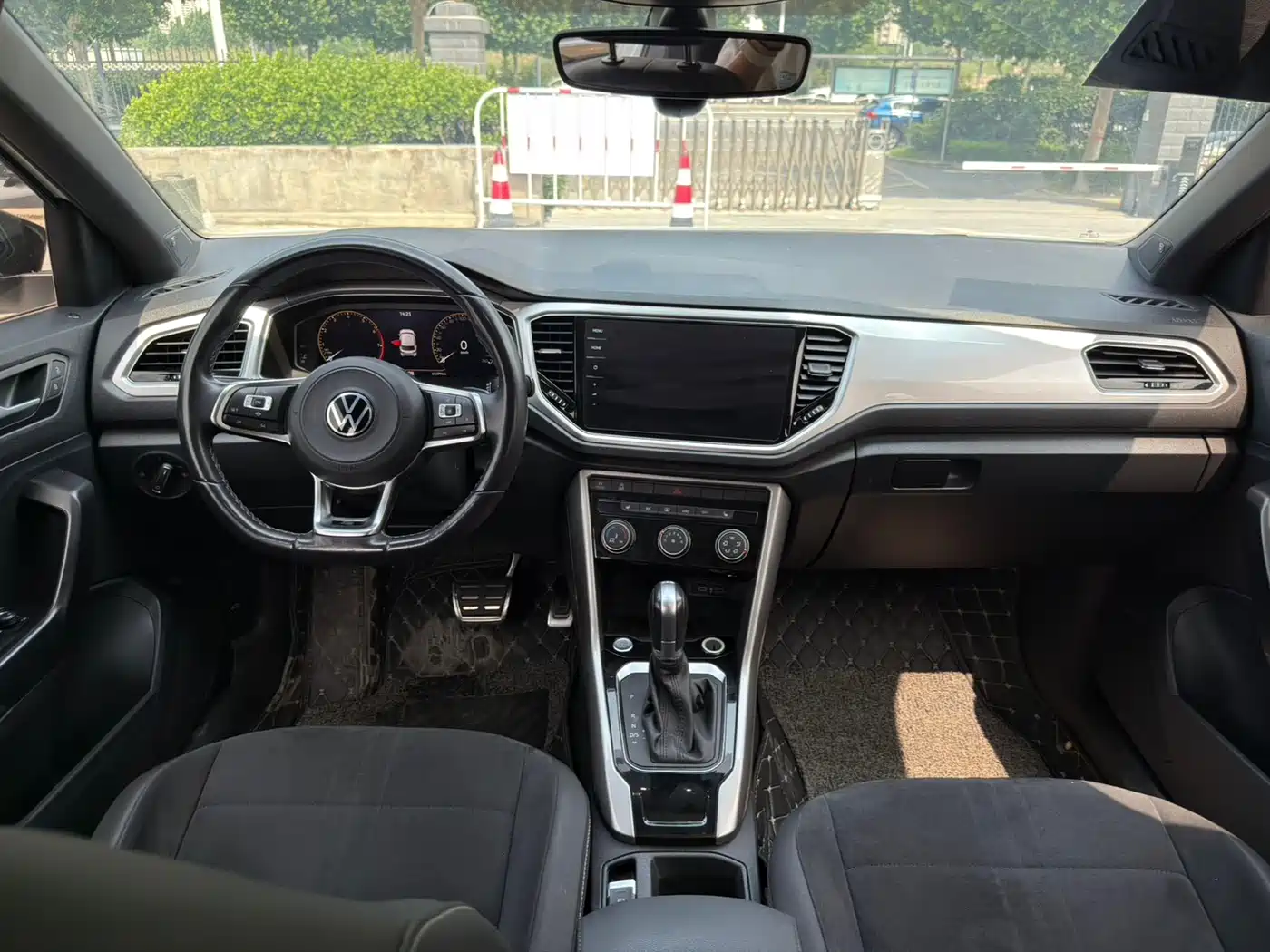 Volkswagen T-ROC 2022 280TSI DSG 2WD R-Line Pro PLUS фото 16