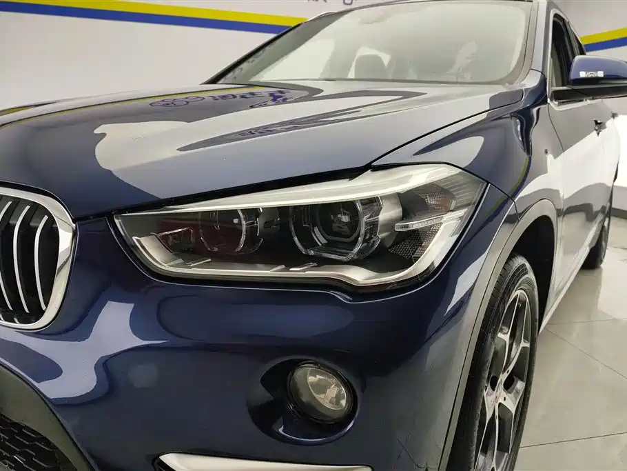BMW X1 2019 sDrive18Li Premium Model фото 5