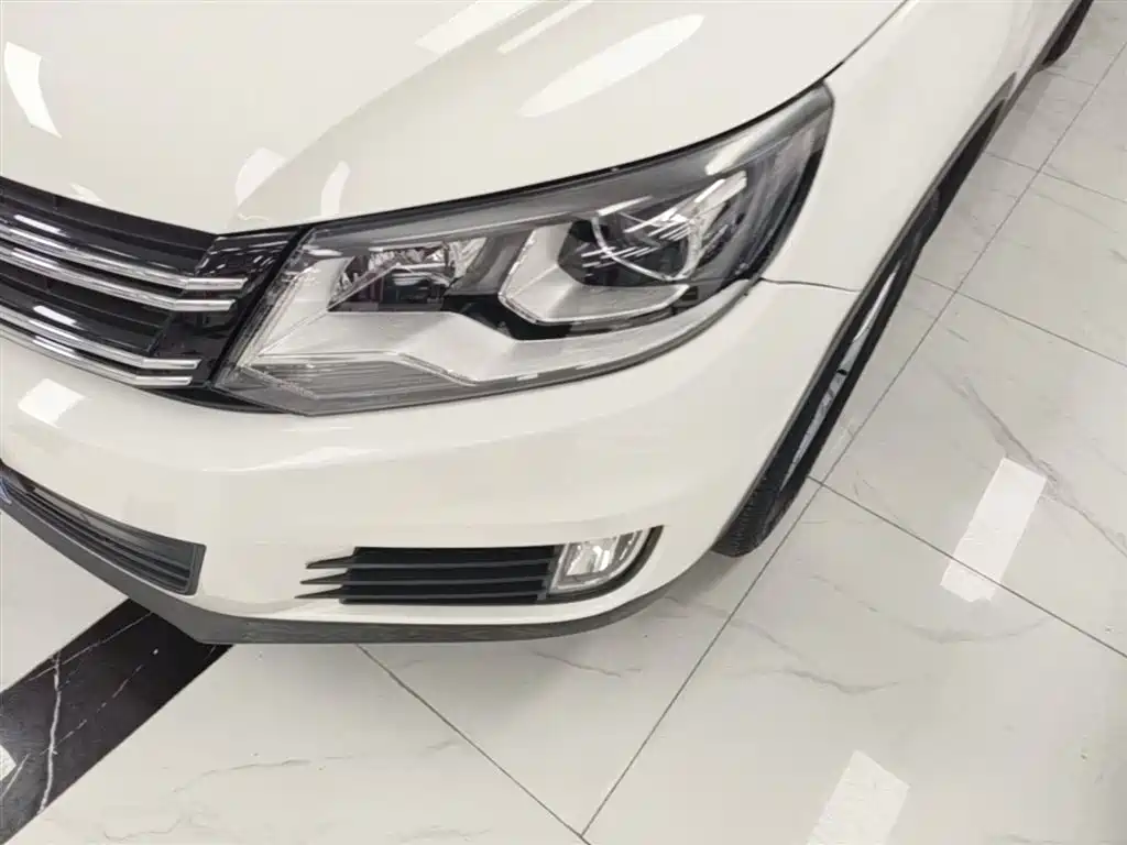 Volkswagen Tiguan 2016 280TSI Automatic 2WD Silk Road Fashion Edition фото 24