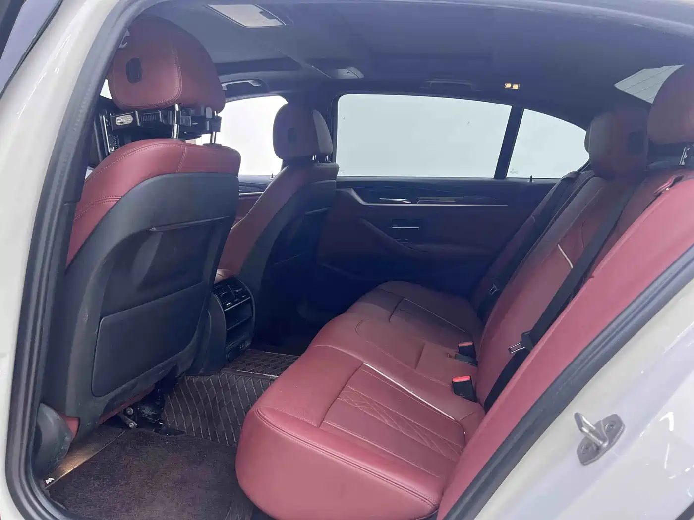 BMW 5 Series 2022 530Li Leading M Sport Package фото 12